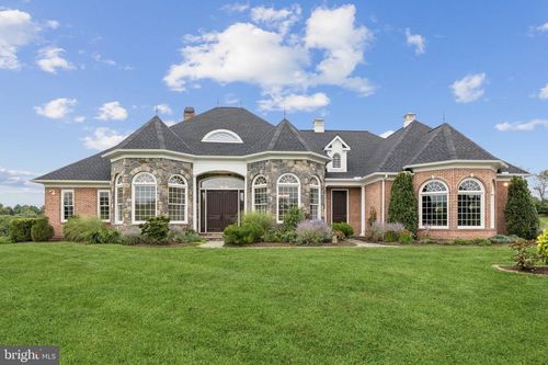 18017 White Ground Rd, BOYDS, MD, 20841-9417 | Card Image