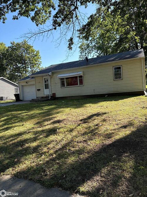 206 S Wilson St, Mount Pleasant, IA, 52641-2434 | Card Image