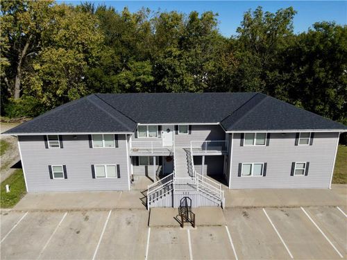 111 9th St, Maryville, MO, 64468-1486 | Card Image