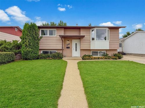 345 Aspen Dr, Swift Current, SK, S9H3Z8 | Card Image
