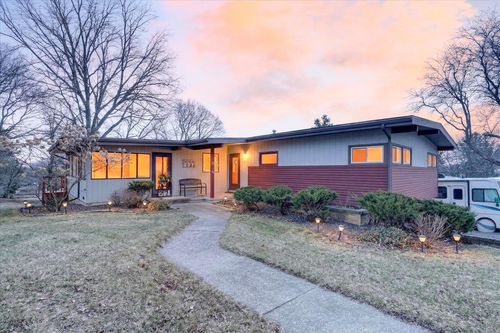 816 N Osborne Ave, Janesville, WI, 53548-2346 | Card Image