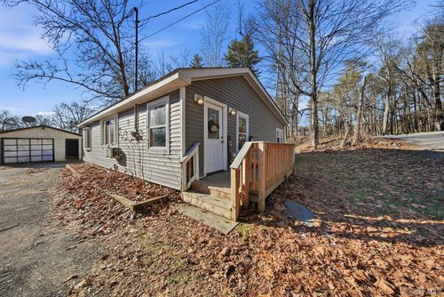 4 Old Rd, Cuddebackville, NY, 12729-5312 | Card Image