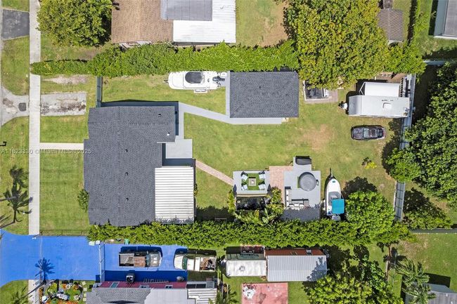 10371 Sw 146 Th St, House other with 5 bedrooms, 3 bathrooms and null parking in Miami FL | Image 46