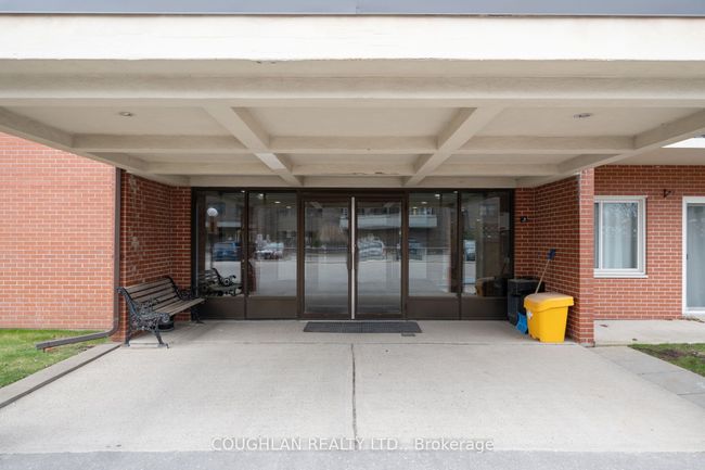 407 - 131 Taunton Rd E, Condo with 1 bedrooms, 1 bathrooms and 1 parking in Oshawa ON | Image 18
