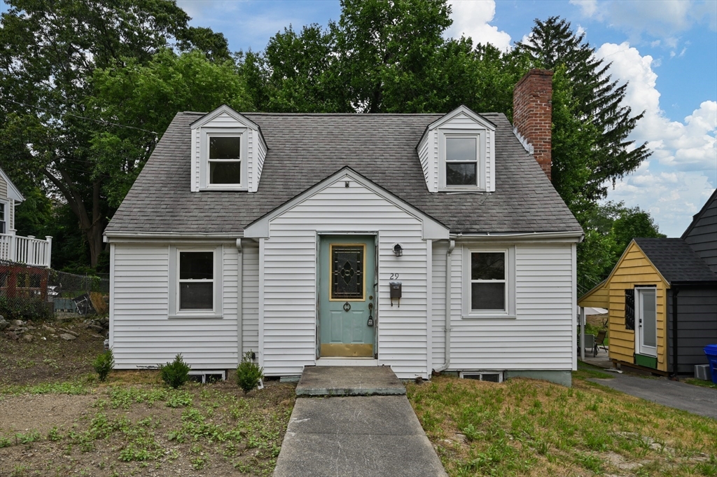 Magee St, Hyde Park, MA 02136