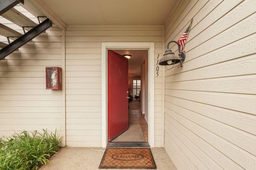 unit-1105-2401 Eilers Ln, Lodi, CA, 95242-9149 | Card Image