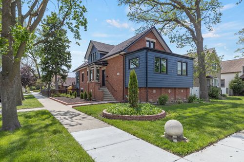 8531 Center St, River Grove, IL, 60171-1413 | Card Image