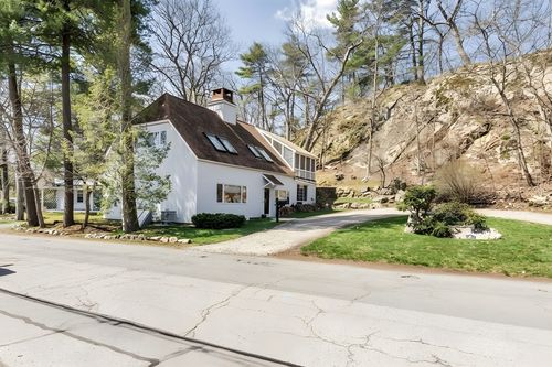 40 Webster Ave, Beverly, MA, 01915-2137 | Card Image