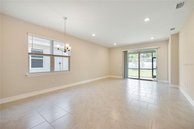 376 Ibiza Loop, House other with 2 bedrooms, 2 bathrooms and null parking in VENICE FL | Image 5