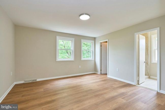 8321 Irongate Way, Townhouse with 3 bedrooms, 3 bathrooms and null parking in MANASSAS VA | Image 19