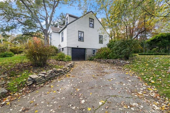 15 S Bartlett Rd, House other with 3 bedrooms, 1 bathrooms and 4 parking in Quaker Hill CT | Image 4