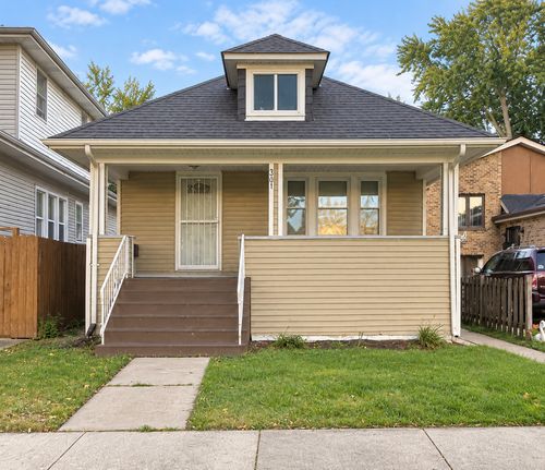 331 23rd Avenue, Bellwood, IL, 60104 | Card Image