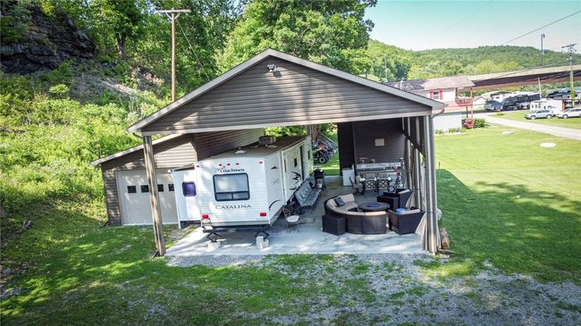 126 Dockside Ln, Home with 2 bedrooms, 2 bathrooms and 2 parking in Brady's Bend Twp PA | Image 5