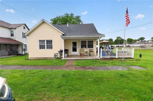 1403 Baird Ave, Cambridge, OH, 43725-2916 | Card Image