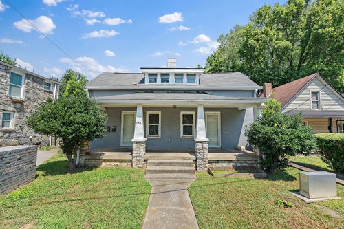 254 Natchez St, Franklin, TN, 37064-8219 | Card Image