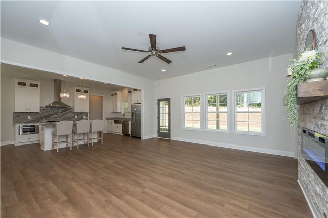 218 W Halfway Branch Rd, House other with 3 bedrooms, 2 bathrooms and null parking in Walhalla SC | Image 14