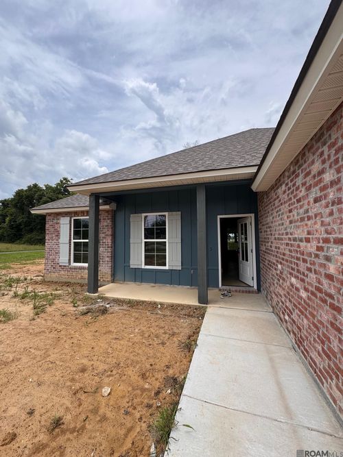 6701 Kohler Ln, Greenwell Springs, LA, 70739-3158 | Card Image