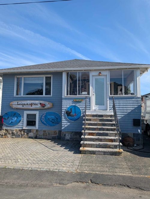 48 B St, Hull, MA, 02045 | Card Image