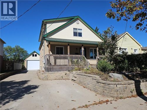 lower-26 Fifth Ave, Kitchener, ON, N2C1P4 | Card Image