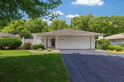 4940 Regents Walk, Shorewood, MN, 55331-9213 | Card Image