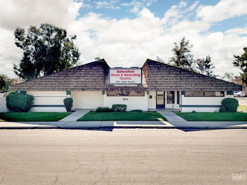 931 26th St, Bakersfield, CA, 93301-2408 | Card Image
