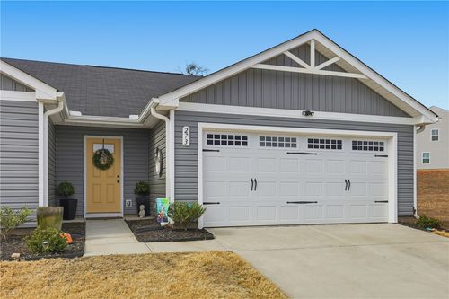 273 Utica Bend Ct, Seneca, SC, 29678-4265 | Card Image