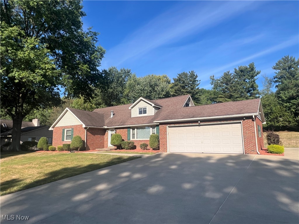 Lakeview Rd, New Philadelphia, OH 44663