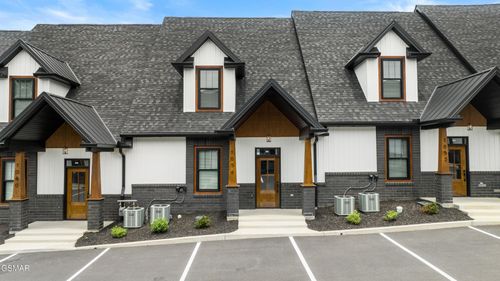 1056 Watch Hill Way, Sevierville, TN, 37862 | Card Image