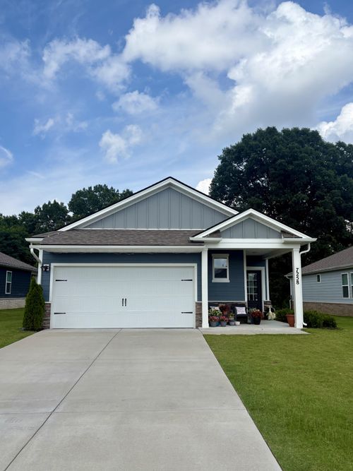 7258 Lang Ave, White House, TN, 37188-2327 | Card Image
