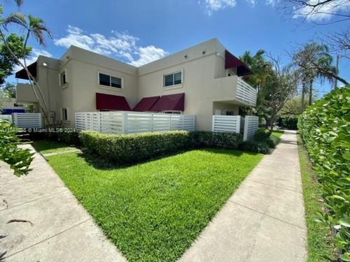 567-567 Nw 98th Ave, Plantation, FL, 33324-4955 | Card Image