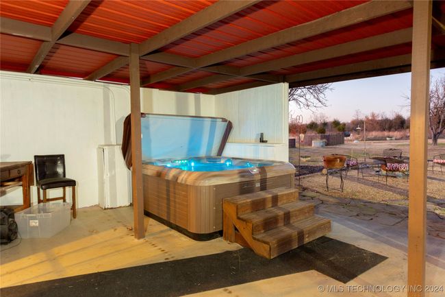 2410 Russellville Rd, House other with 3 bedrooms, 1 bathrooms and null parking in Quinton OK | Image 21