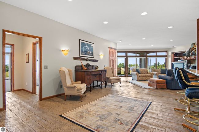 4173 Dornoch Ct, House other with 6 bedrooms, 4 bathrooms and null parking in Williamsburg MI | Image 43