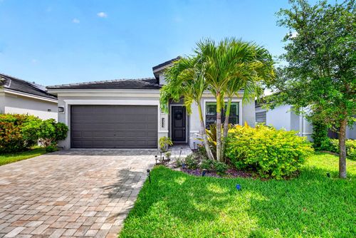 7527 Moonrise Dr, Lake Worth, FL, 33467-7405 | Card Image