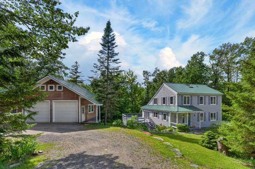 7 Tapping Tree Ln, West Dover, VT, 05356-9722 | Card Image