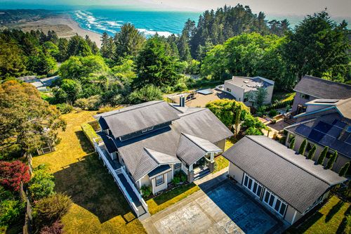 446 Highland Ave, Trinidad, CA, 95570-9629 | Card Image