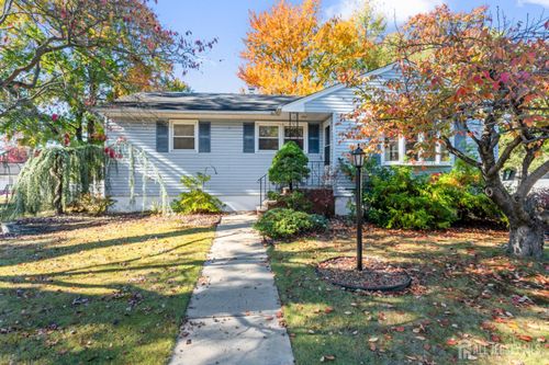 8 Wilbur Ter, Sayreville, NJ, 08872-1433 | Card Image