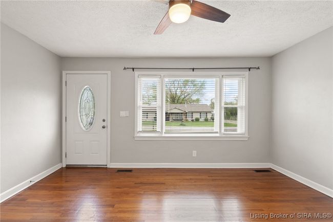 1790 Elmview Dr, Home with 2 bedrooms, 1 bathrooms and null parking in New Albany IN | Image 9