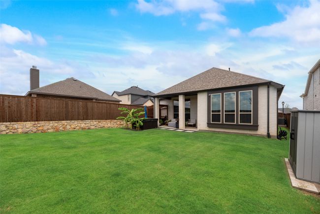 1821 Rough Ridge Trl, House other with 3 bedrooms, 2 bathrooms and null parking in Midlothian TX | Image 34