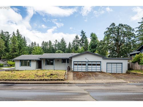 2115 W Harrison Ave, CottageGrove, OR, 97424 | Card Image