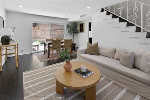 4-5275 Colodny Dr, Agoura Hills, CA, 91301-2629 | Card Image