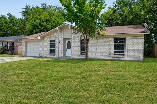 1123 Venus St, Cedar Hill, TX, 75104-3222 | Card Image