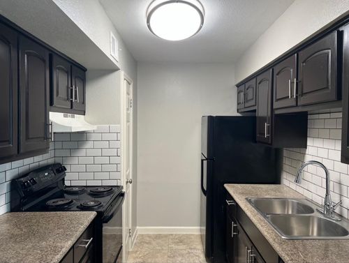 136-5550 N Braeswood Blvd, Houston, TX, 77096-3016 | Card Image