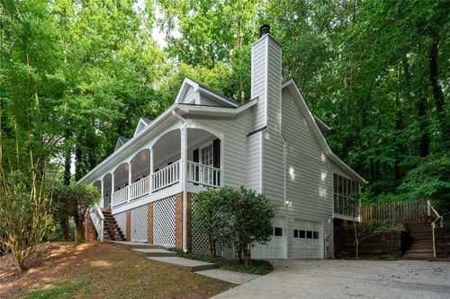 2568 N Arbor Trl, Marietta, GA, 30066-2253 | Card Image