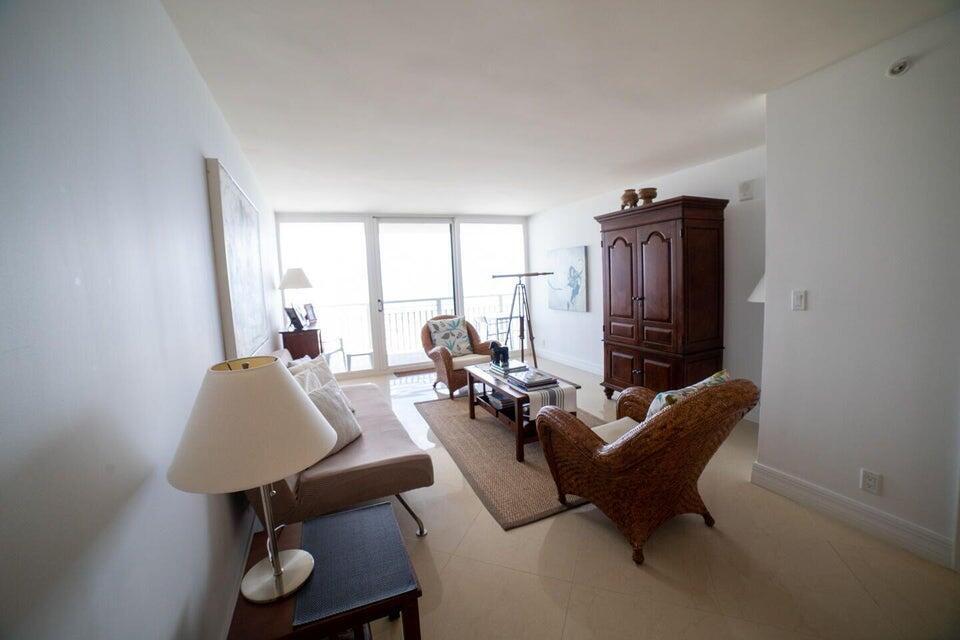 Residential Lease in Singer Island 3