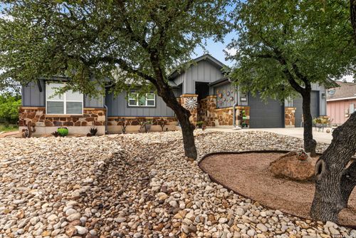 1403 Cottonwood Rd, Fischer, TX, 78623-2075 | Card Image