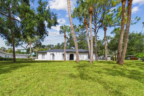 6701 30th St S, St Petersburg, FL, 33712-5566 | Card Image