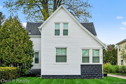 168 Kerby Road, Grosse Pointe Farms, MI, 48236 | Card Image