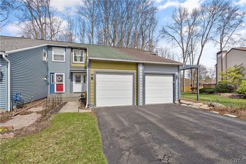122 Softwind Cir, Baldwinsville, NY, 13027-3356 | Card Image