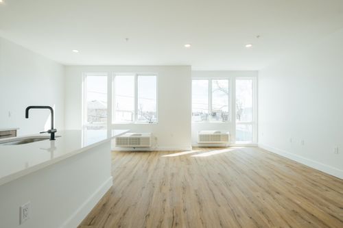 204-67 Martin Luther King Jr Blvd, Newark, NJ, 07104-2507 | Card Image