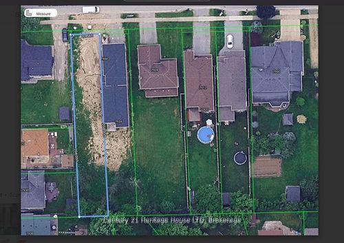 7944 Woodbine St, Niagara Falls, ON, L2H1C6 | Card Image